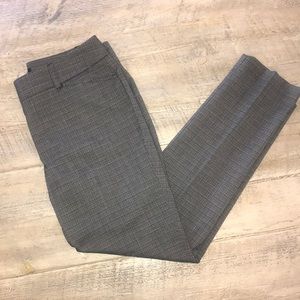 ANN TAYLOR FACTORY PETITE MODERN STRAIGHT LEG